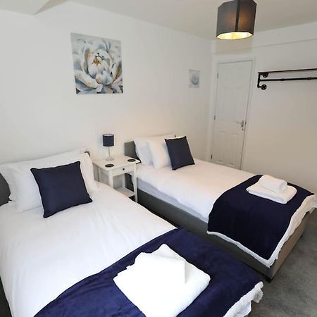 Exmouth - Apartment 1, Strand House - Modern 2 Bedroom Apartment, Perfect Location For Access To Beach & Town Centre - Sleeps 4 Guests - No Parking - Hosted By Rentmyhouse ภายนอก รูปภาพ