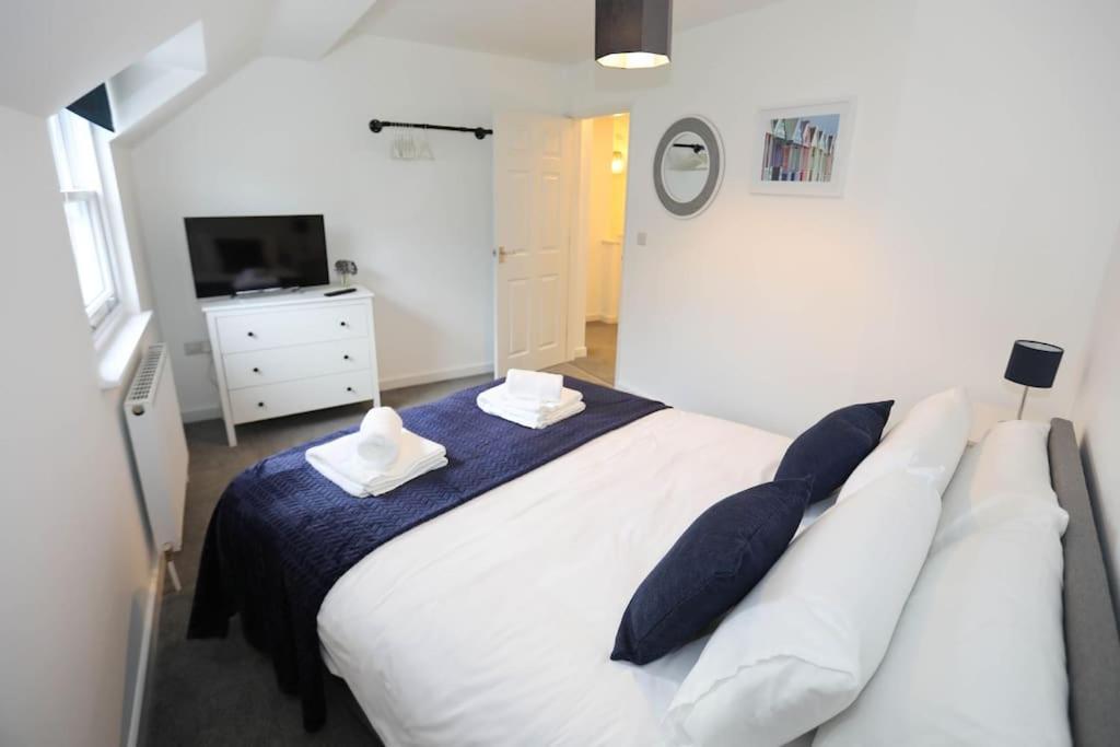 Exmouth - Apartment 1, Strand House - Modern 2 Bedroom Apartment, Perfect Location For Access To Beach & Town Centre - Sleeps 4 Guests - No Parking - Hosted By Rentmyhouse ภายนอก รูปภาพ